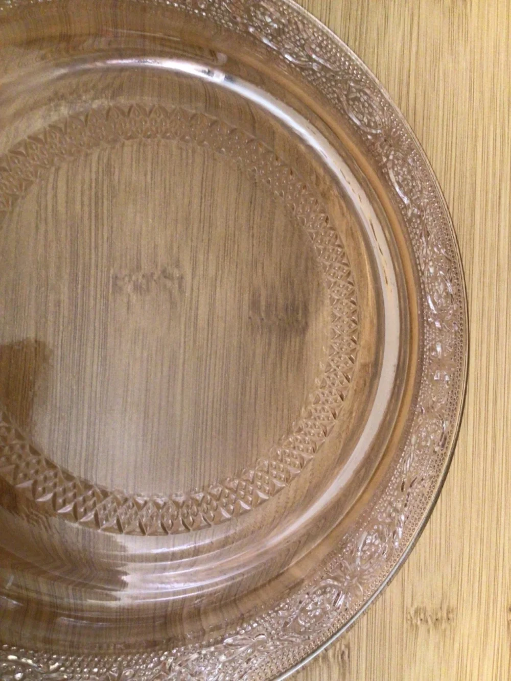 KIG Malaysia Fleur De Lis Pink Plate, 9
